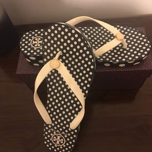 Tory Burch Wedge flip flops navy blue w/ polka dot